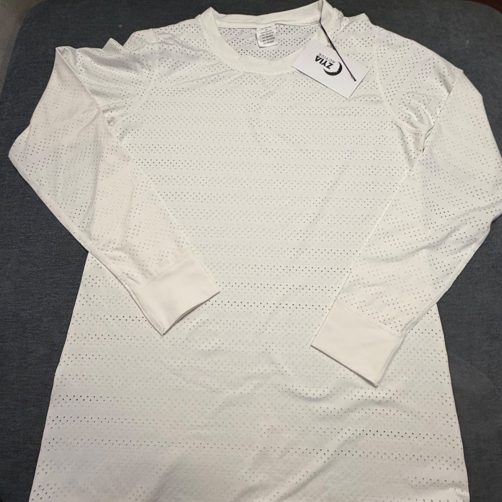 Zyiaโ Active White Chill Long T Perforated Long Sleeve Workout Shirt 340M Medium
